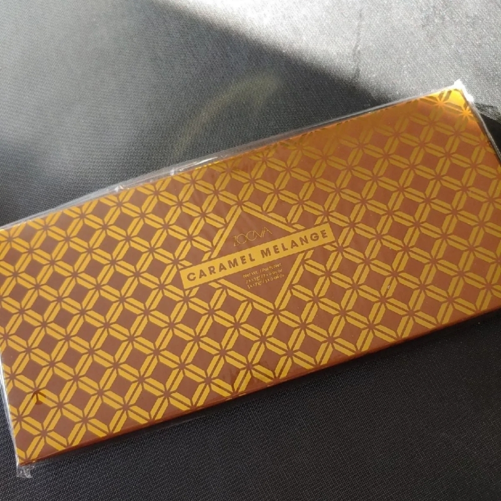 Zoeva Caramel Melange Palette